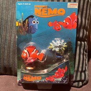 Disney Finding Nemo two figurines brand new in package